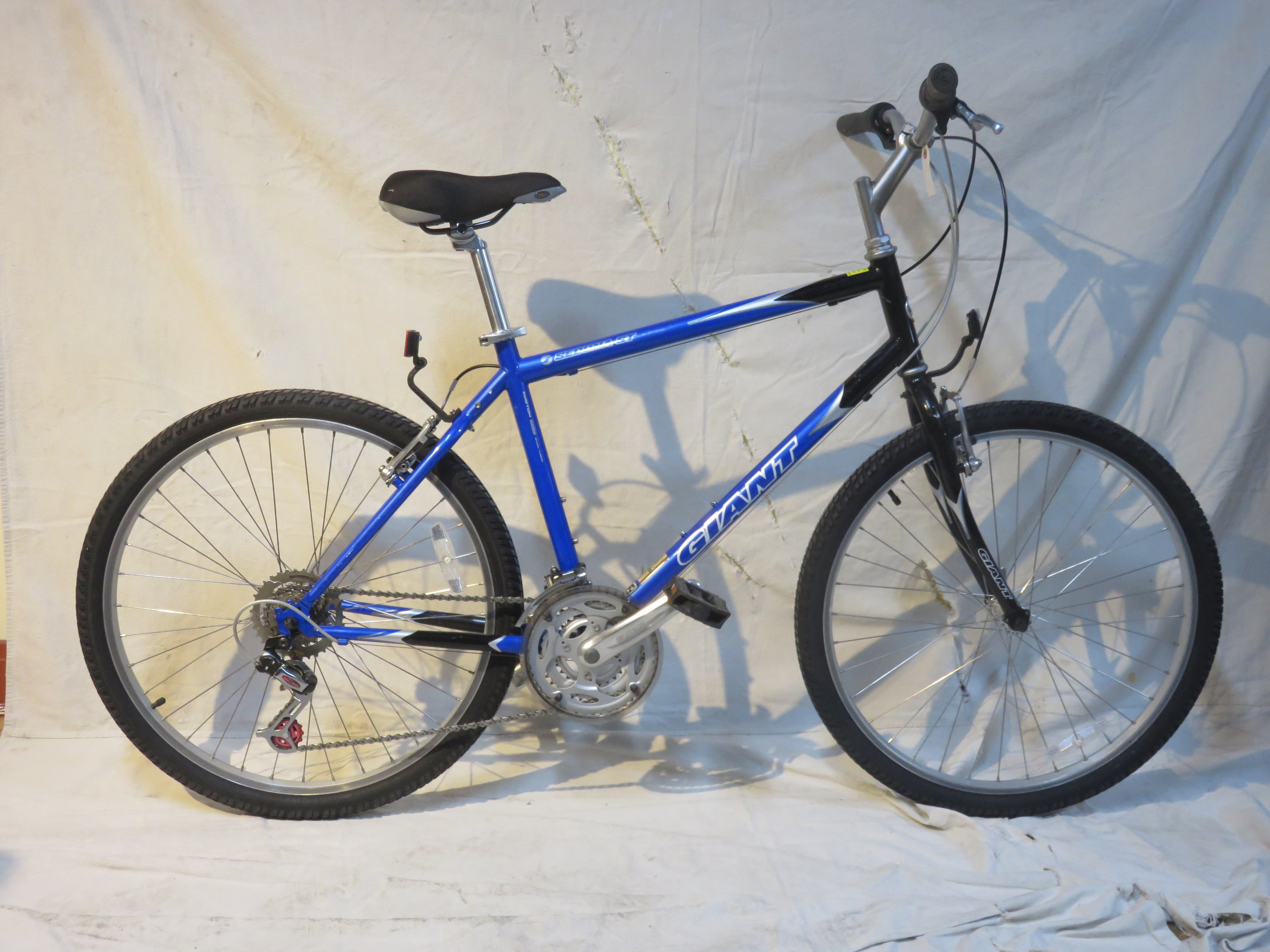 bicycle giant sedona Used: LX Carried Away Outfitters New bike tires will improve performance Bicycle Frame Giant Sedona Women's